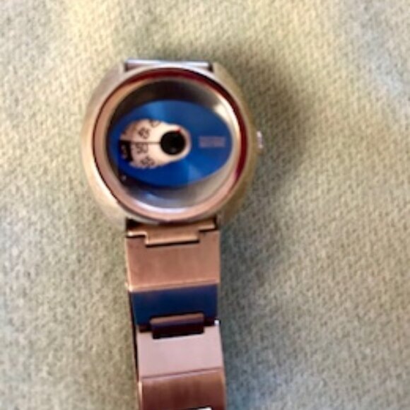 Tokyo Bay Electronvolt Digital Wristwatch - Picture 5 of 8